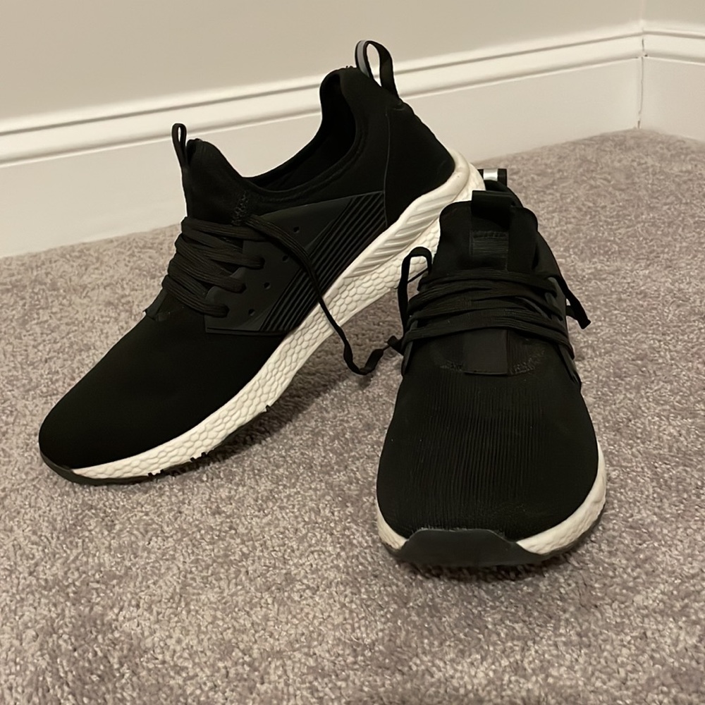 Worn once. Loom Waterproof Sneakers